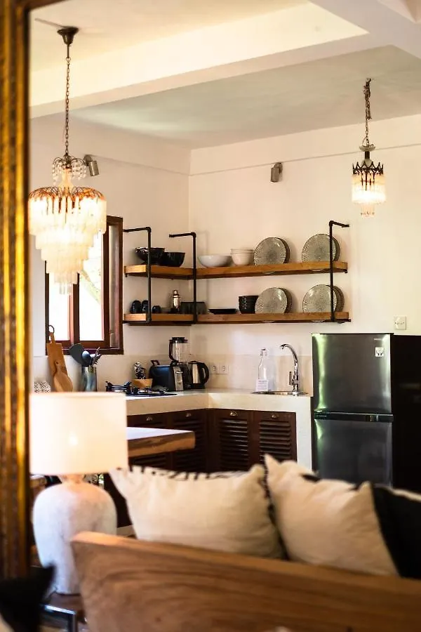 Leon Ubud Bali, Boutique Bungalows